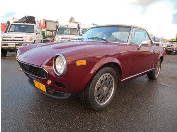 Avtomobil FIAT