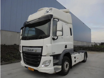 Vlačilec DAF CF 400
