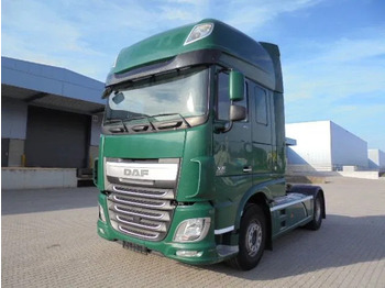 Vlačilec DAF XF 106 460
