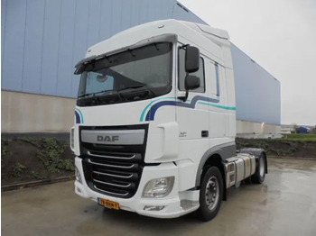 Vlačilec DAF XF 440