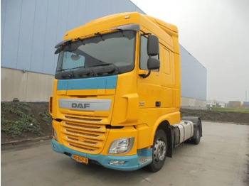 Vlačilec DAF XF 440