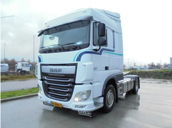 Vlačilec DAF XF 440