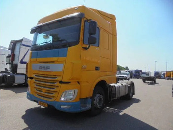 Vlačilec DAF XF 440