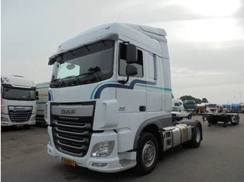 Vlačilec DAF XF 440