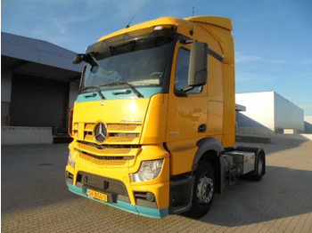 Vlačilec MERCEDES-BENZ Actros 1840