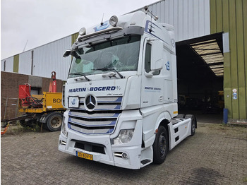 Vlačilec MERCEDES-BENZ Actros 1842