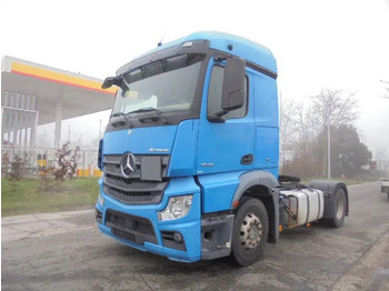 Vlačilec MERCEDES-BENZ Actros 1842