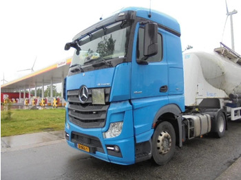 Vlačilec MERCEDES-BENZ Actros 1842