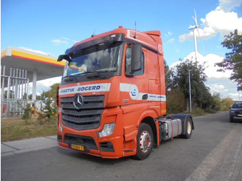 Vlačilec MERCEDES-BENZ Actros 1842