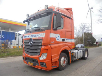 Vlačilec MERCEDES-BENZ Actros 1842