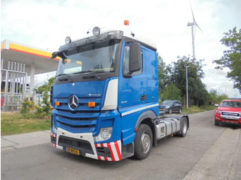 Vlačilec MERCEDES-BENZ Actros 1842