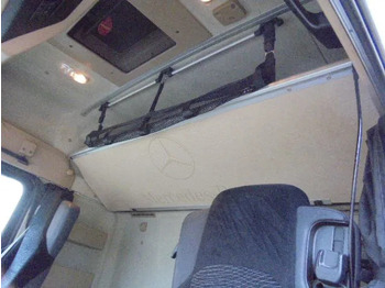 Vlačilec Mercedes-Benz Actros 1842 15x IN STOCK: slika 4 Vlačilec Mercedes-Benz Actros 1842 15x IN STOCK: slika 4