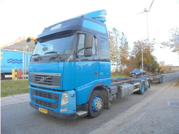 Kontejnerski tovornjak/ Tovornjak z zamenljivim tovoriščem VOLVO FH 420