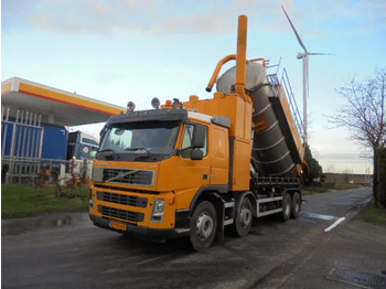Vakuumski tovornjak VOLVO FM 400