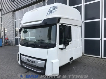 Kabina in notranjost DAF XF 106