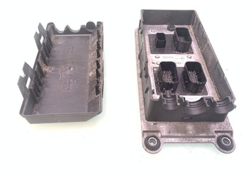 Rezervni deli RENAULT T