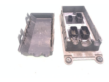 Rezervni deli RENAULT T