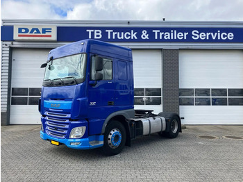 Vlačilec DAF XF 440