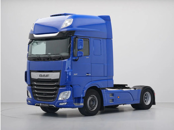 Vlačilec DAF XF 530