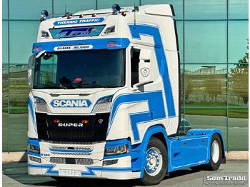 Vlačilec SCANIA R 450