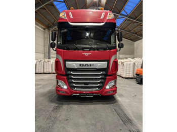 Vlačilec DAF XF 480
