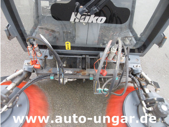 Vozilo za pometanje Hako Citymaster 4x4 CM1250 Knicklenkung Kehrmaschine streetsweper Kommunalfahrzeug: slika 4