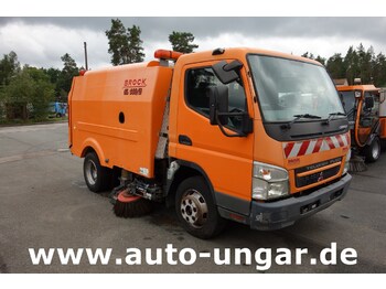 Vozilo za pometanje MITSUBISHI