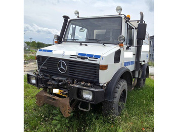 Gradbeni stroj Mercedes-Benz Unimog 1400 +Schmidt SK320: slika 2