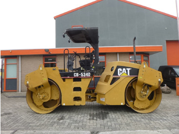 Cestni valjar CATERPILLAR CB534D