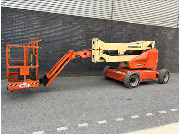 Zglobna dvižna ploščad JLG E450AJ