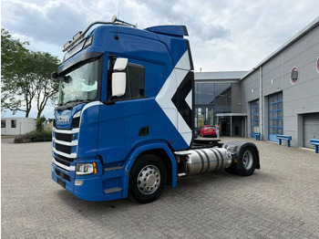 Vlačilec SCANIA R 410
