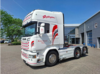 Vlačilec SCANIA R 520