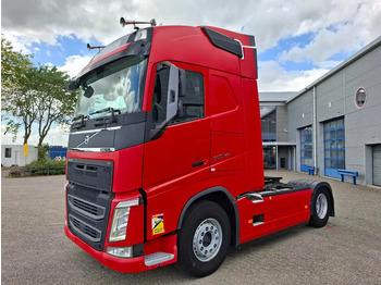 Vlačilec VOLVO FH