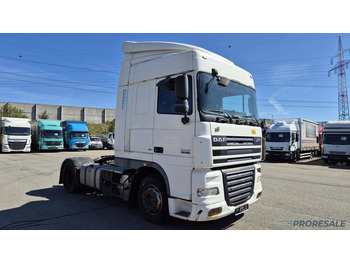 Vlačilec DAF XF 105 460