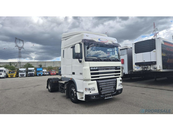 Vlačilec DAF XF 105 460