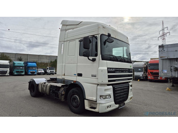 Vlačilec DAF XF 105 460