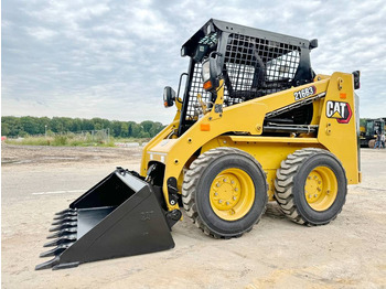 Mini nakladalec CATERPILLAR 216B3