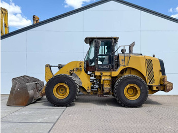 Kolesni nakladalec CATERPILLAR 950K