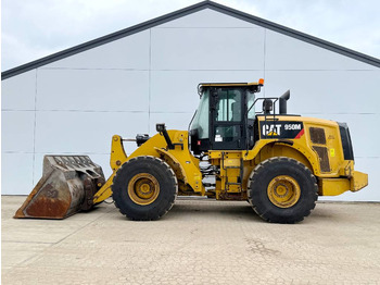 Kolesni nakladalec CATERPILLAR 950M