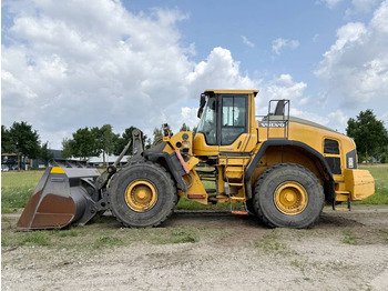 Kolesni nakladalec VOLVO L180H
