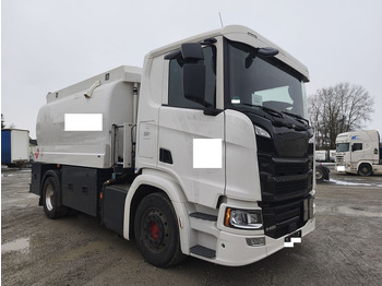 Tovornjak cisterna SCANIA R 450
