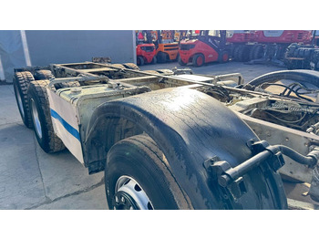 Tovornjak-šasija Mercedes-Benz SK 3234 8x4 chassis: slika 4