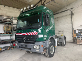 Vlačilec MERCEDES-BENZ Actros 2044