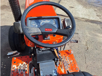 Vlečni traktor Kubota B2150: slika 5