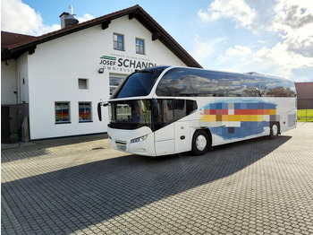 Potovalni avtobus NEOPLAN