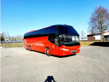 Potovalni avtobus NEOPLAN