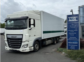 Tovornjak zabojnik DAF XF 460