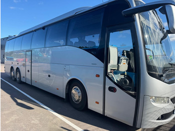 Potovalni avtobus VOLVO