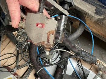 Stroj za vezavo Baumer HHS PreMelter XMelt XM-04-2200: slika 3
