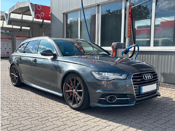 Avtomobil AUDI